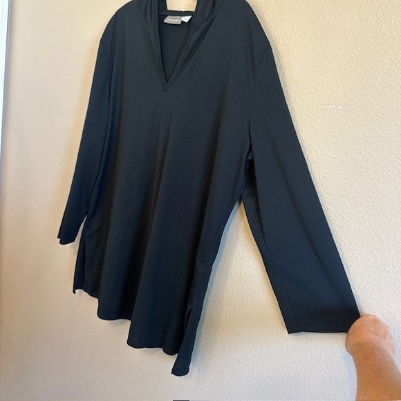Croft & Barrow Women's Black V-Neck‎ Long Sleeve Hooded Tunic Shirt LG - Picture 4 of 7